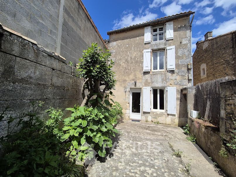 Vente maison 6 pièces 150 m² à Angouleme (16000), 215 000 €