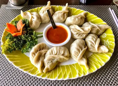 Eat's Momos