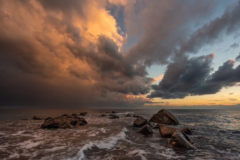 Before the storm di Giancarlo Lava