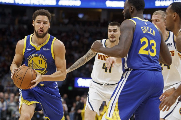 NBA: dans la douleur, les Warriors creusent l'écart