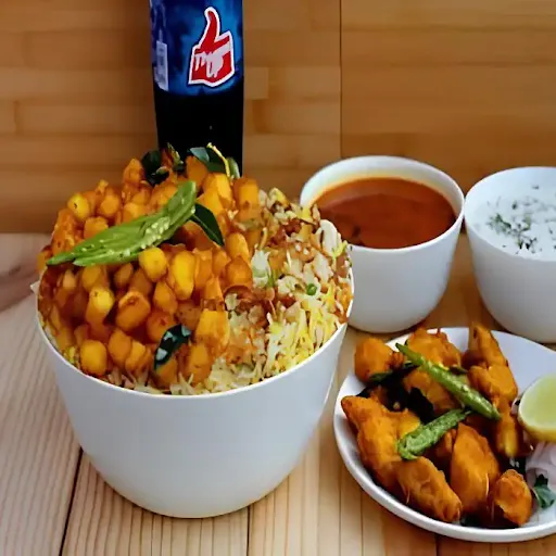 Paneer Biryani + Paneer Manchurain + 1 Pc Gulab Jamun + Cold Drink 250 Ml