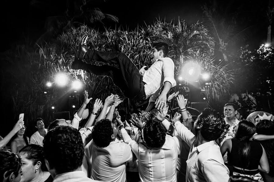 Fotógrafo de bodas Jean Pierre Michaud (acapierre). Foto del 13 de abril 2017