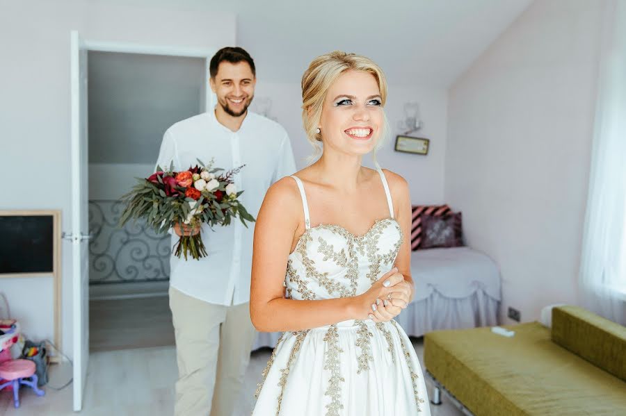 Wedding photographer Konstantin Tolokonnikov (tolokonnikov). Photo of 30 January 2020