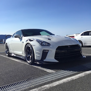 NISSAN GT-R R35