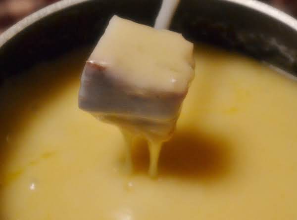 Authentic Swiss Fondue_image