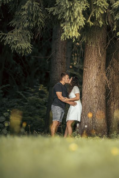 Fotógrafo de casamento Melinda Demjén (melindademjen). Foto de 13 de dezembro 2021