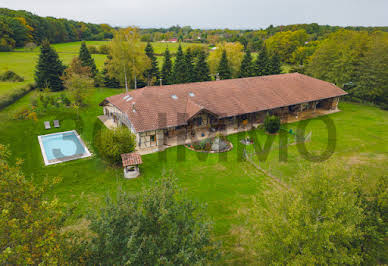 Maison avec terrasse 1