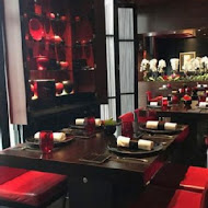 L'ATELIER de Joel Robuchon 侯布雄法式餐廳