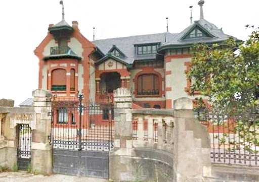 House 3