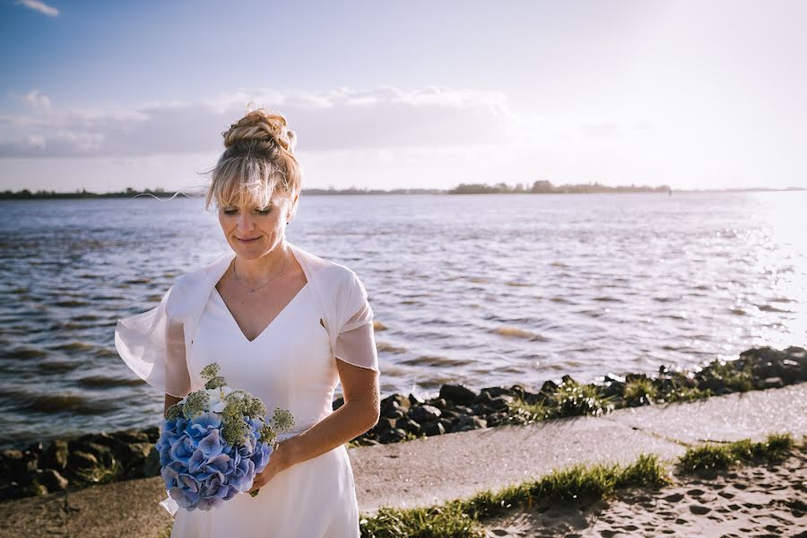 Hochzeitsfotograf Antonia Mettenborg (momentonia). Foto vom 3. Juni 2019