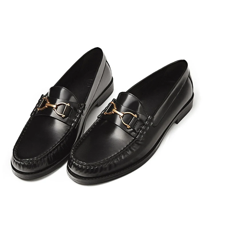 Lazy Shoes Casual leren comfortabele schoenen. Ervaar de hele dag lang comfort en stijl met deze casual leren schoenen voor dagelijks gebruik.