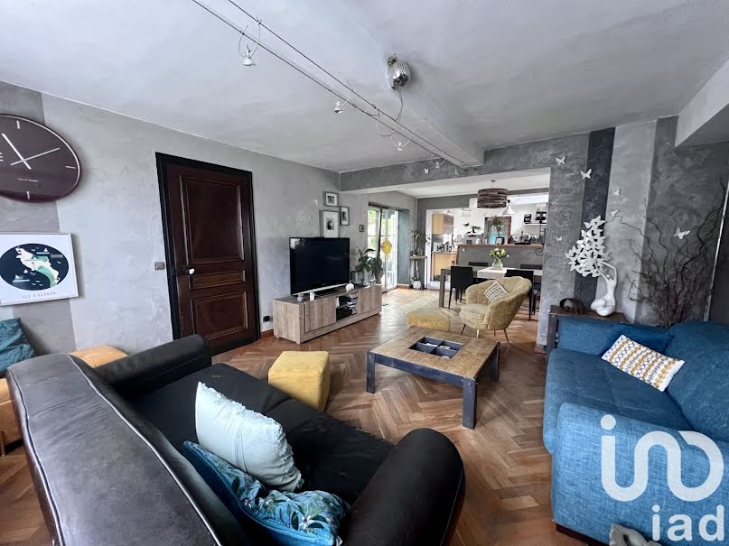 Vente maison 7 pièces 260 m² à Gondecourt (59147), 439 000 €