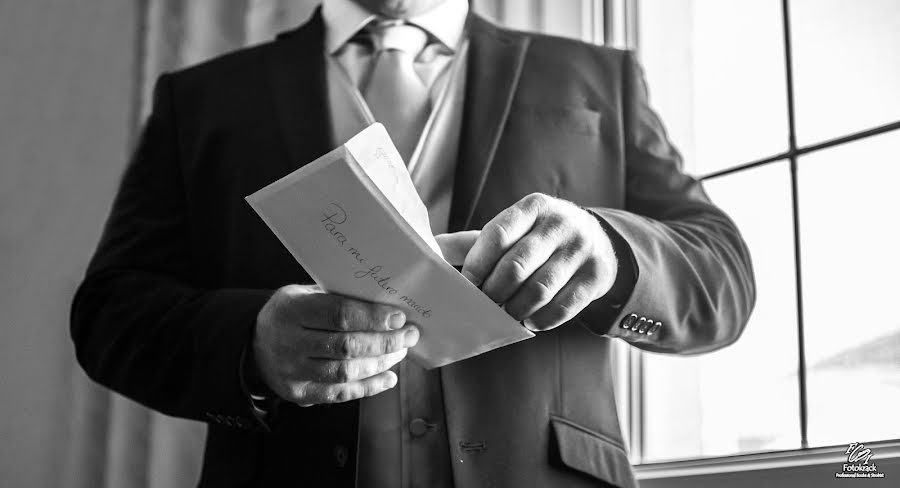 Fotografo di matrimoni Ignacio Cano (fotokrack). Foto del 17 agosto 2017