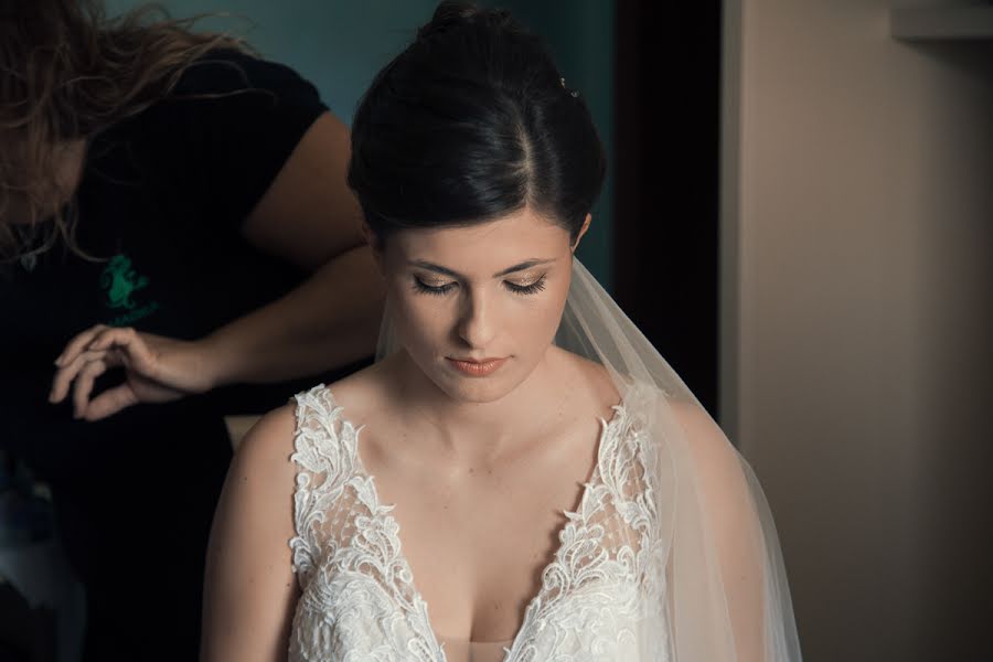 Fotografo di matrimoni Monica Reggiani (c0yrr93). Foto del 12 aprile 2020