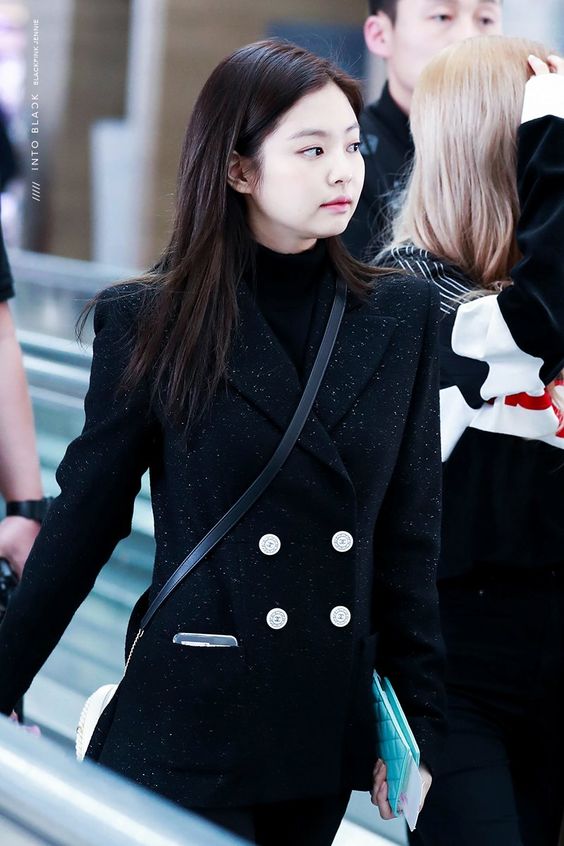 7 Times BLACKPINK's Jennie Showed Us How To Rock An All Black Outfit