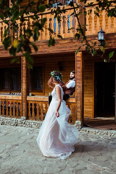 Fotógrafo de bodas Violetta Nagachevskaya (violetka). Foto del 17 de julio 2017