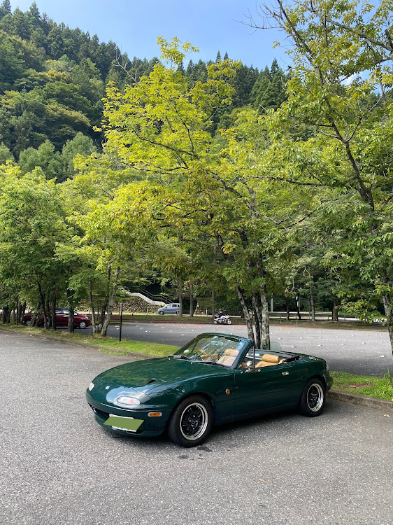 ロードスターのオープンカーのある生活・だから大好きロードスター・いつもイイネ&コメントありがとうございます🙇‍♂️に関するカスタム事例の投稿画像1枚目