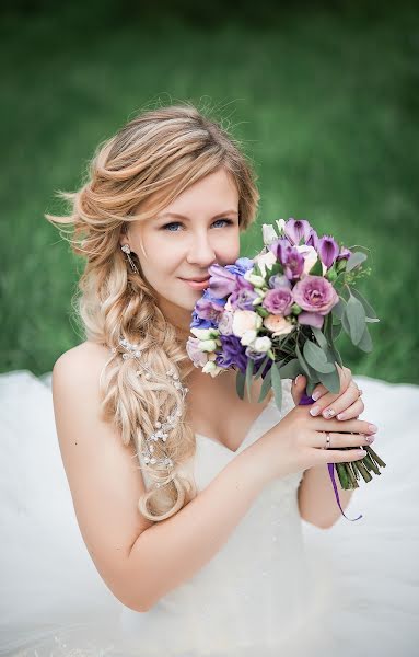 Fotógrafo de bodas Yuliya Burdakova (juliburdakova). Foto del 18 de enero 2018