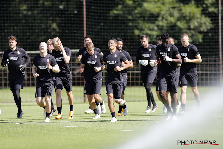 Officiel : un départ au milieu de terrain à Charleroi 