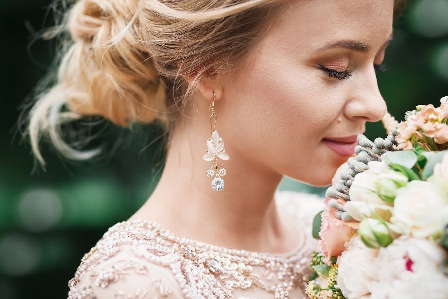 Fotógrafo de casamento Yana Rogozhina (yanaidea). Foto de 18 de julho 2017