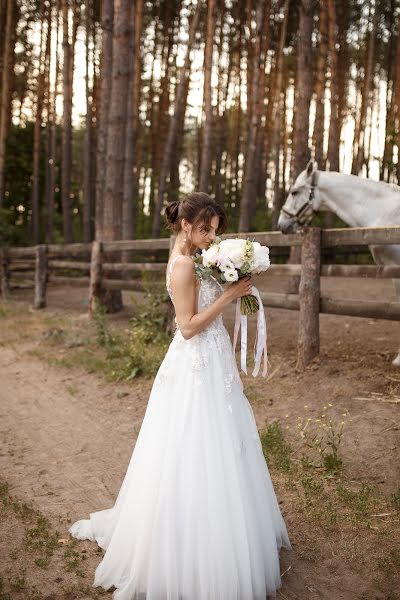 Wedding photographer Anastasiya Romanyuk (id81839). Photo of 16 June 2019