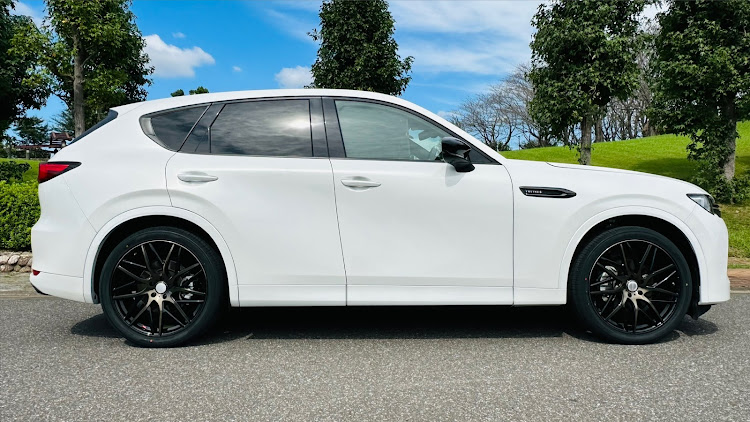 CX-60のレアマイスター キャンティ・21インチ・ホイール交換に関するカスタム事例の投稿画像1枚目