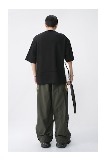 Title 4, Loose short-sleeved casual T-shirt with padded ...
