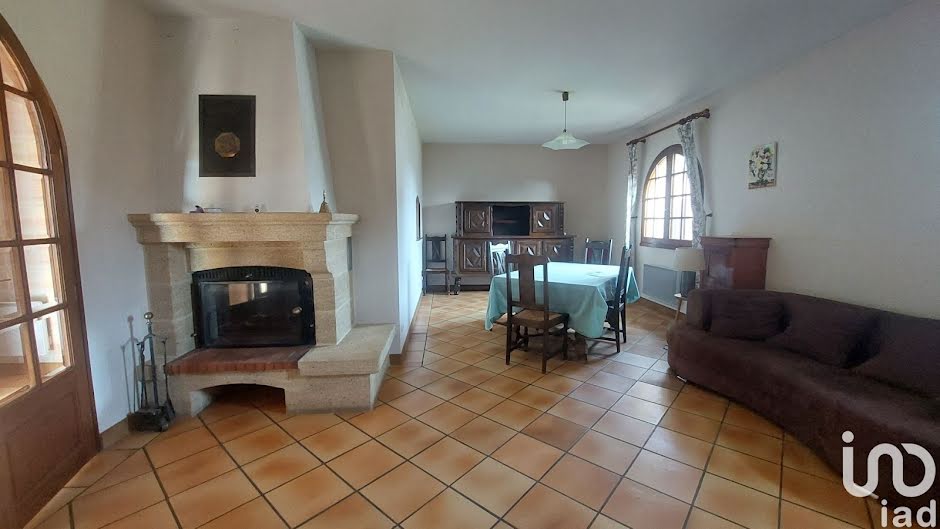 Vente maison 4 pièces 99 m² à Saint-Magne-de-Castillon (33350), 230 000 €