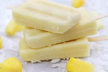 How To Make Refreshing Pineapple Coconut Popsicles