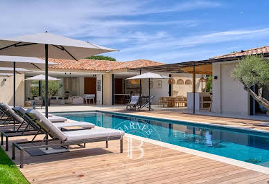 Villa with pool and terrace 15