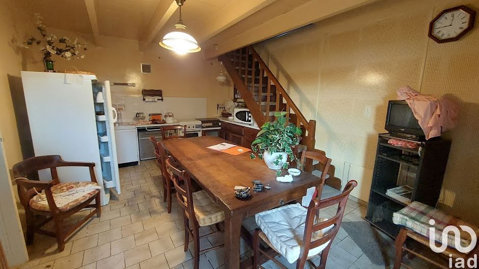 Vente maison 5 pièces 187 m² à Lamothe-Montravel (24230), 161 000 €