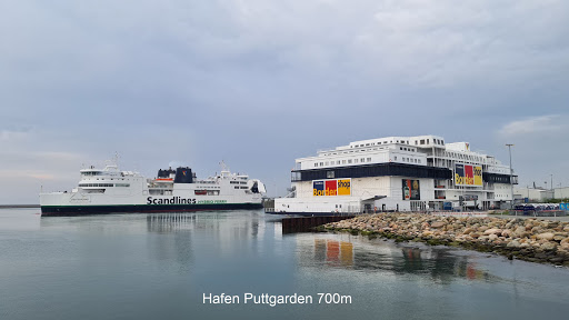 Hafen Puttgarden 700m entfernt