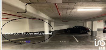 parking à Paris 8ème (75)