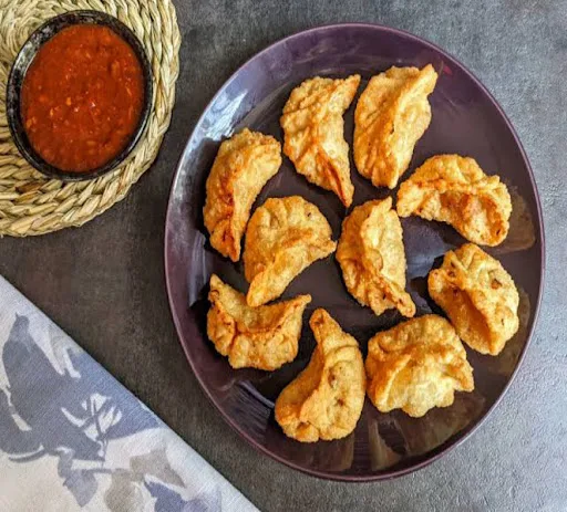 Paneer Fried Momos (8 Pcs)