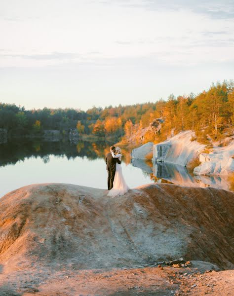 Fotógrafo de casamento Viktoriya Besedina (besedinkavi). Foto de 5 de novembro 2018