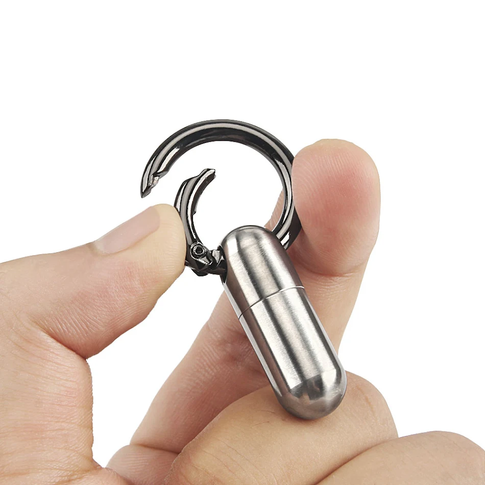 Petite bouteille de rangement portable et étanche pour médicaments. Protégez vos pilules de l'eau, de la poussière et des voyages. Idéal pour un usage quotidien.