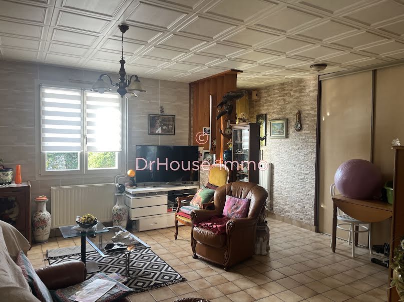 Vente maison 5 pièces 100 m² à Fontaine-le-Comte (86240), 231 000 €