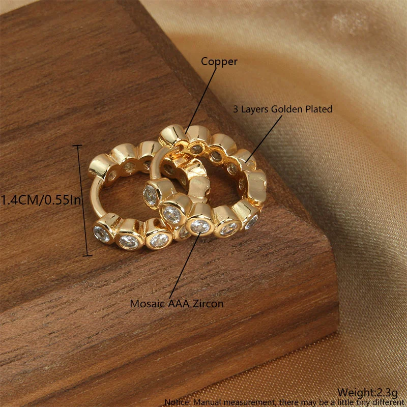 Pendientes Elegantes y Sencillos Personalizados con Circonitas Huecas Geométricas, Diseño Atemporal para un Look Sofisticado