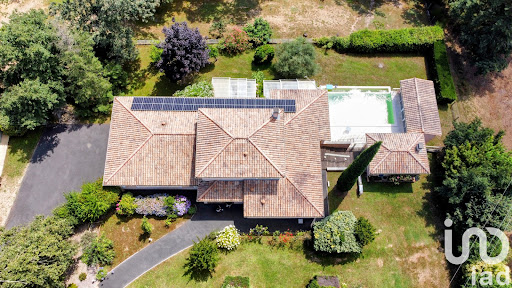 Property with pool 2