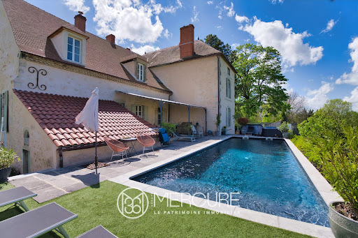 photo House with pool