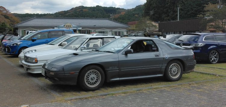 RX-7の今年の冬タイヤは？・おはよう秋吉台に関するカスタム事例の投稿画像1枚目