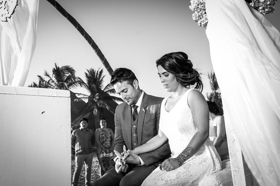 Fotograful de nuntă Moisés Otake (otakecastillo). Fotografia din 20 iulie 2017