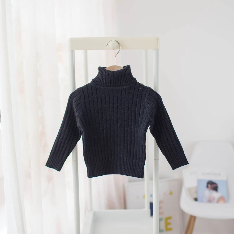 Maglia a collo alto tinta unita per bambini, unisex, morbida e confortevole, perfetta come sottogiacca per l'inverno, versatile.