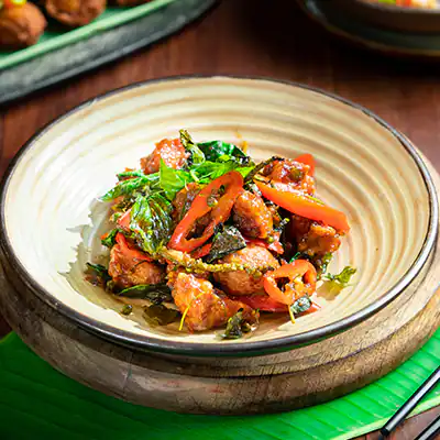 Stir Fried Chicken With Hot Basil