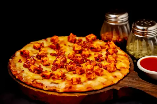 Schezwan Paneer Pizza