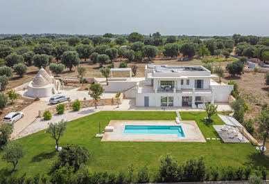 Villa avec piscine et jardin 10