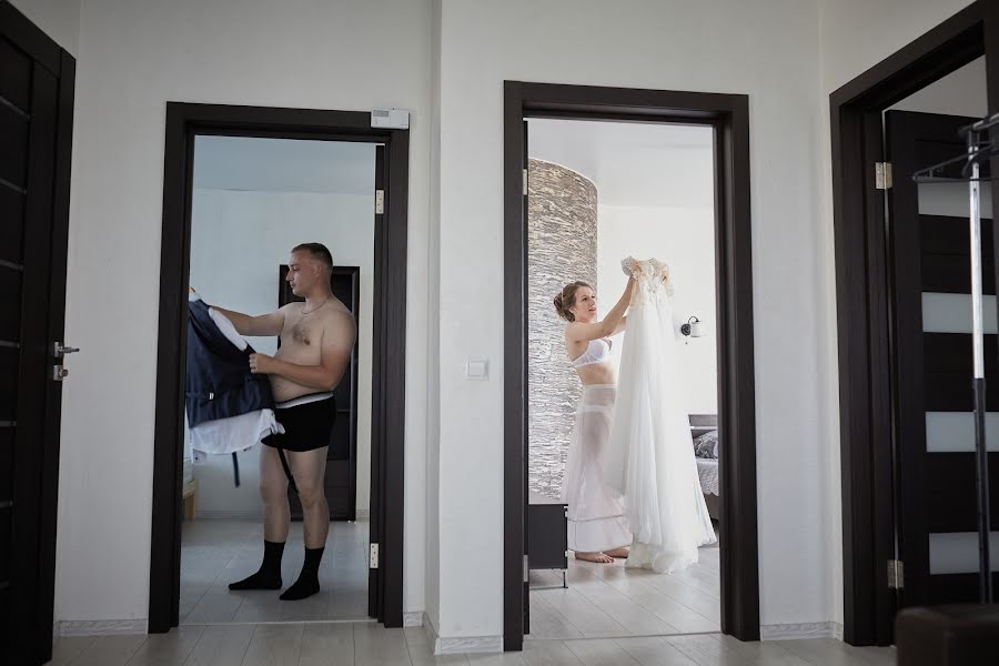 Wedding photographer Aleksandr Berezhnoy (alexberezhnoj). Photo of 28 June 2020