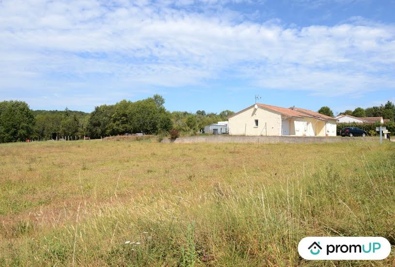  Vente Terrain à bâtir - 9 582m² à Nontron (24300) 