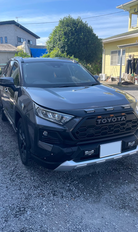 RAV4のタンドラ風グリルに関するカスタム事例の投稿画像1枚目