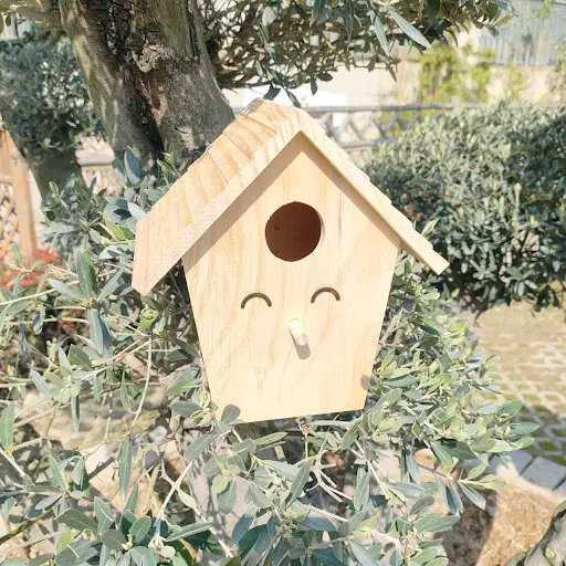 Wooden bird house can be hung solid wood bird cage bird nest outdoor bird house 1 piece